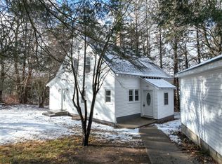 984 Waterbury Rd, Cheshire, CT 06410