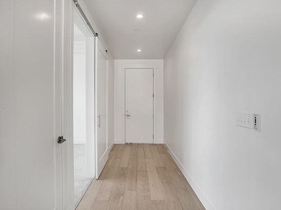 2nd image of 316 W 200 S APT 406