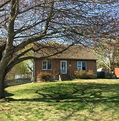 1st image of 127 Circle Dr