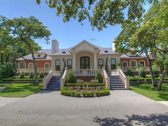 2nd image of 8529 Meadowbrook Dr