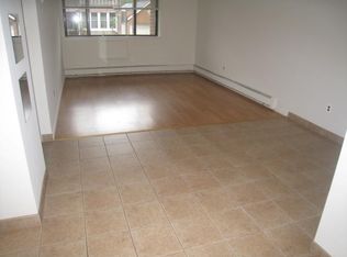 31-20 28th Rd #1, Astoria, NY 11102