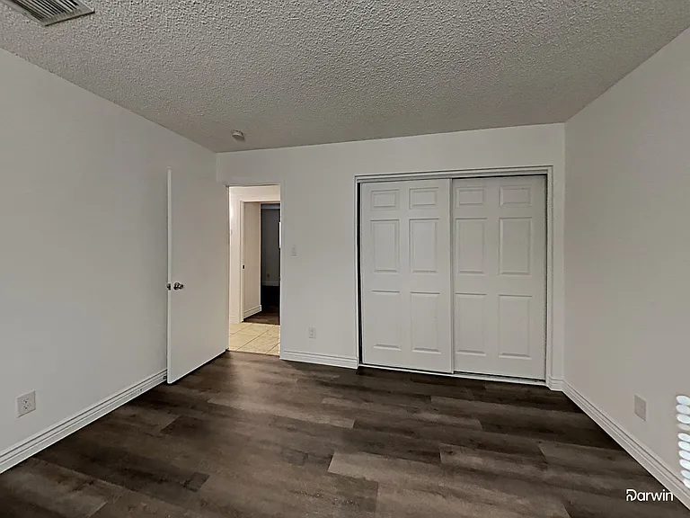 2402 W Altadena Ave — Photo 5