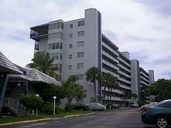 1st image of 1075 Miami Gardens Dr APT 202