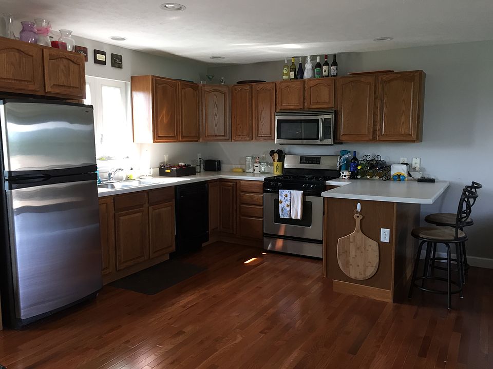 1st image of 905 Pierpont Heights Dr