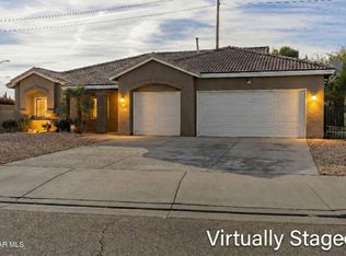 2104 W Avenue J7, Lancaster, CA 93536