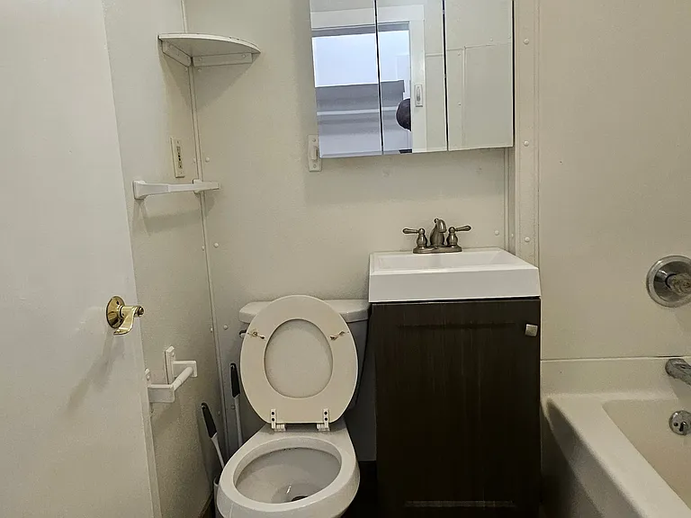5 McFarland Court Worcester #1 — Photo 7