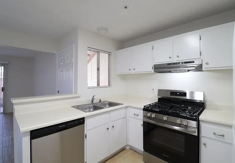 321 Inger Dr #M-122 — Photo 9