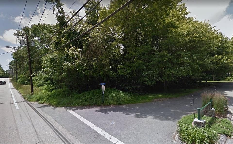 2nd image of 10 Westwind Rd