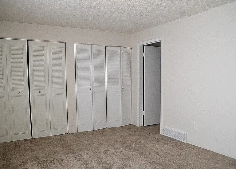 Canyon Crest — Photo 20