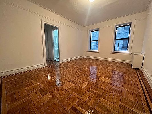 2nd image of 2961 Marion Ave #6A