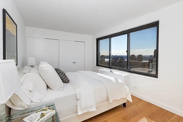 Sold by Compass | media 5