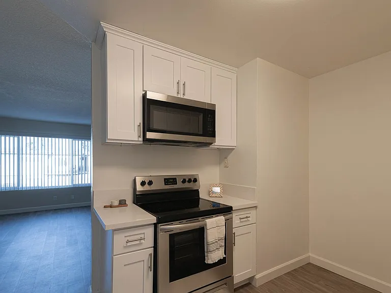 MAGNOLIA WEST APARTMENTS- RIVERSIDE, CA — Photo 102