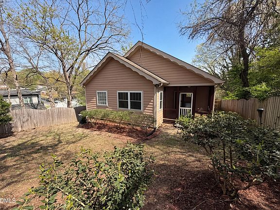 5th image of 1007 Hazel St
