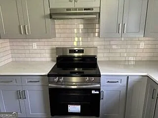 3 bed, 2.5 bath, 1350 sqft, $1,950 — Photo 3