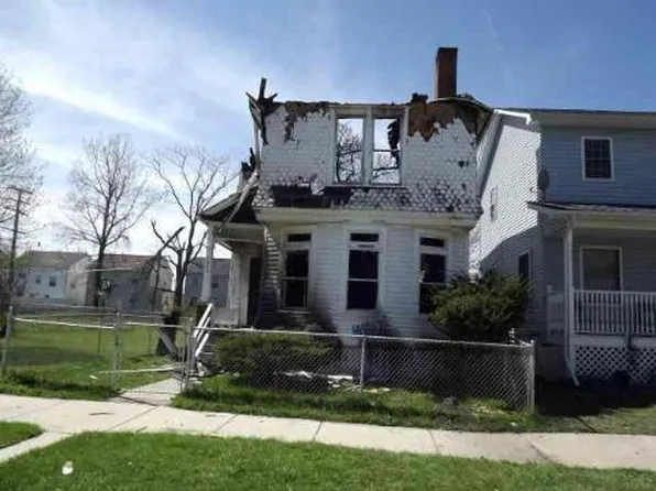 1063 Baldwin St, Detroit, MI 48214