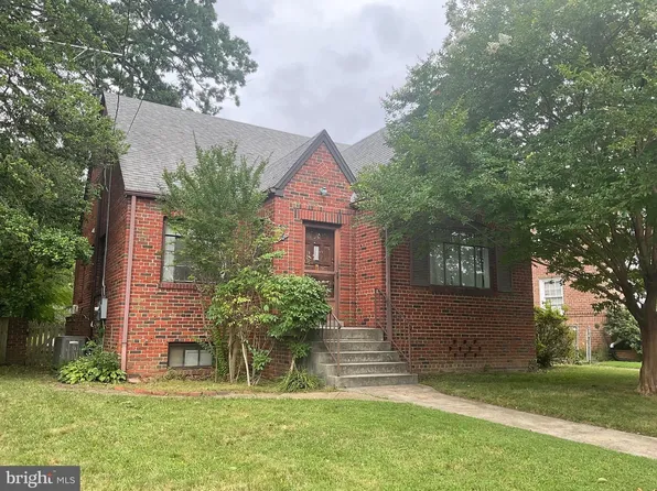 405 Van Buren St NW, Washington, DC 20012