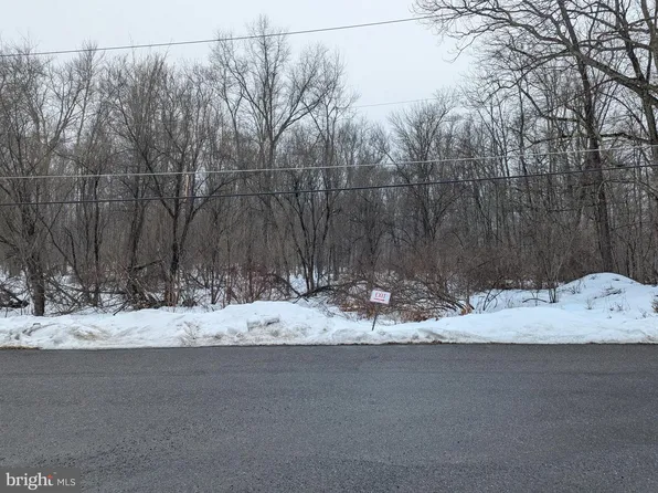 0 Larkspur Dr, Stroudsburg, PA 18360
