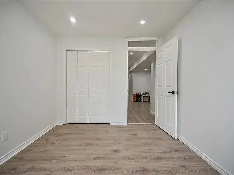 81 Marion St #BASEMENT — Photo 9