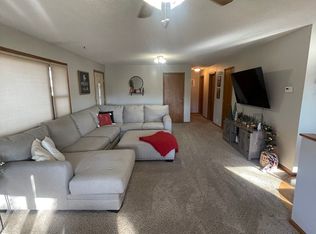 1378 McDonald Dr, Huron, SD 57350