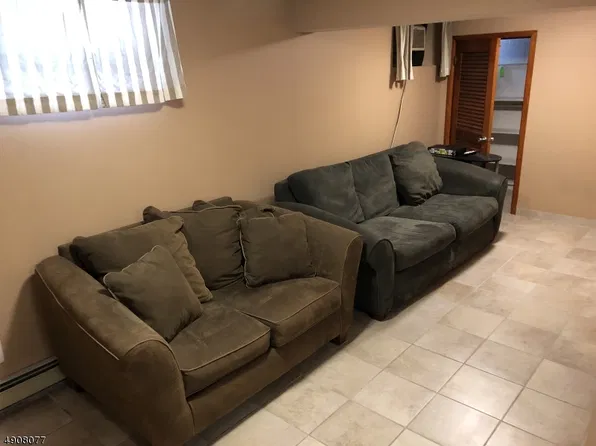 53 Avenue A, Lodi, NJ 07644