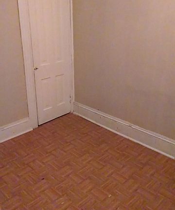 3rd image of 703 Bedford St #2