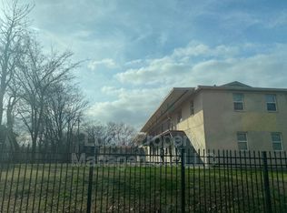 1043 College St APT 5, Memphis, TN 38106