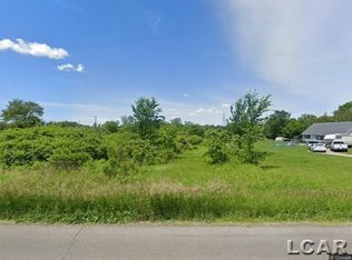 1176 Parr Hwy, Adrian, MI 49221