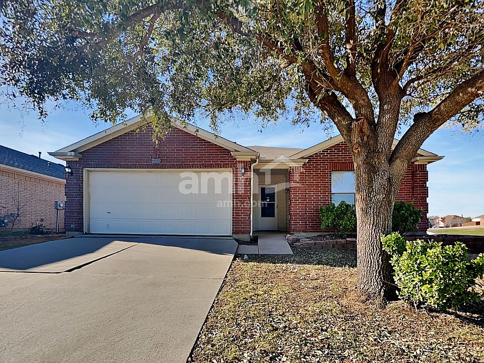 1st image of 1700 Little Deer Ln