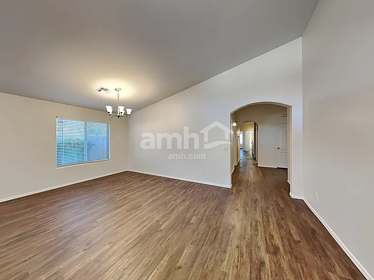 3405 S 91st Dr — Photo 6