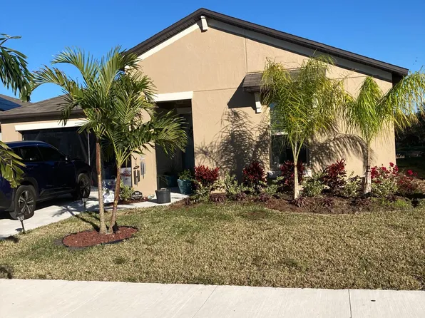 1882 Silver Star Pl, Ruskin, FL 33570