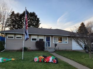 1036 5th St NW, New Philadelphia, OH 44663