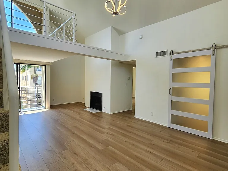 2120 S Bentley Ave #308 — Photo 8