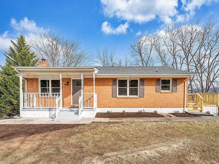 143 Lenox Cir, Roanoke, VA 24019 | Zillow