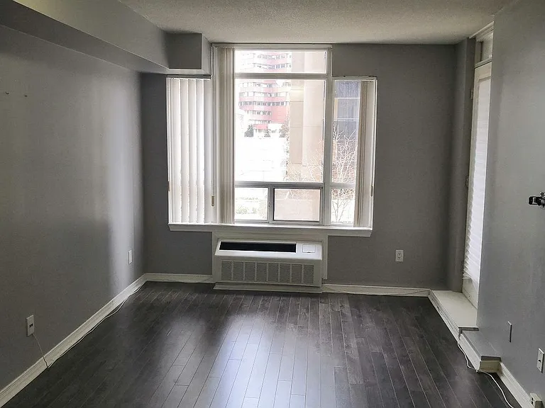 155 Beecroft Rd #303 — Photo 13