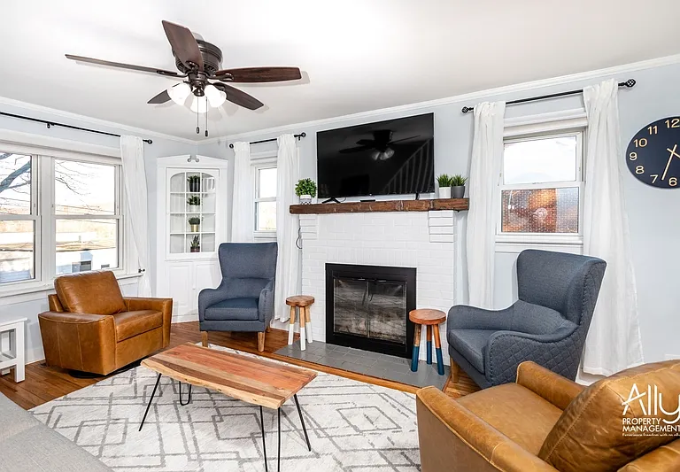 1304 Belleview Ave #1 — Photo 9