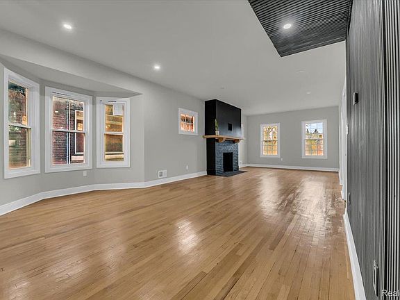 2nd image of 1502 Virginia Park Ave