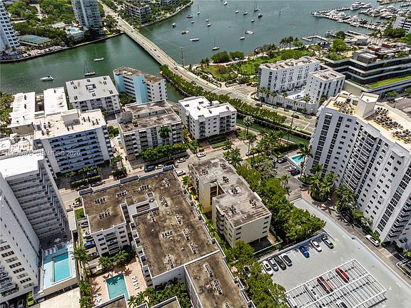 4th image of 1673 Bay Rd APT 405