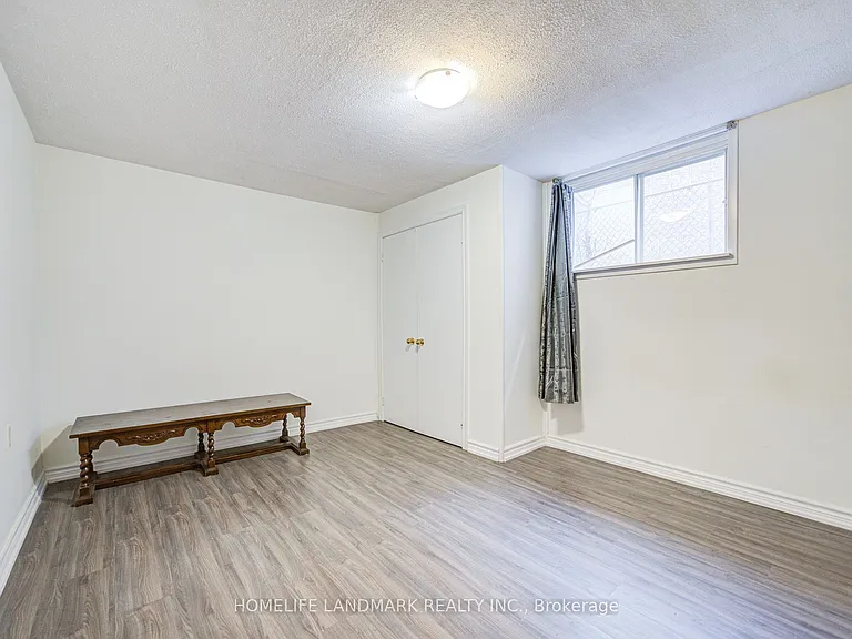 113 Oak Ave — Photo 17
