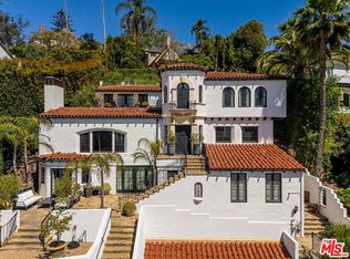 2420 Chislehurst Dr, Los Angeles, CA 90027