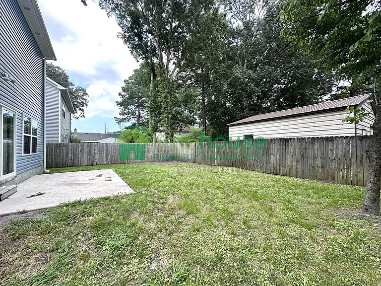 2101 Ball St — Photo 22