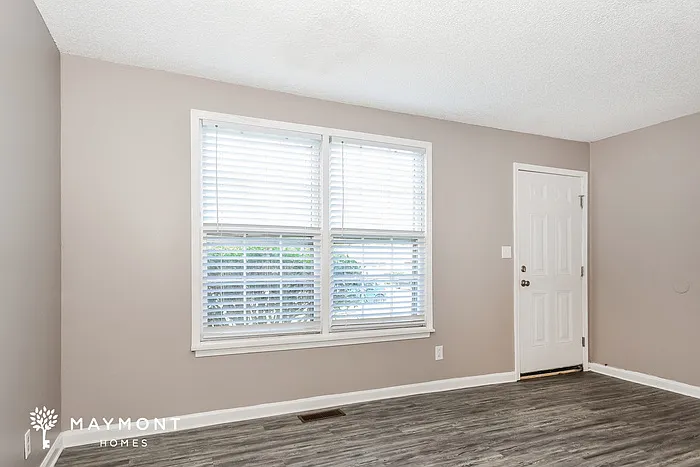3 bed, 1.5 bath, 1025 sqft, $1,395 — Photo 4