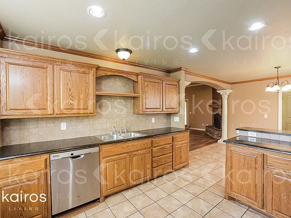 5th image of 8611 Garden Way Dr