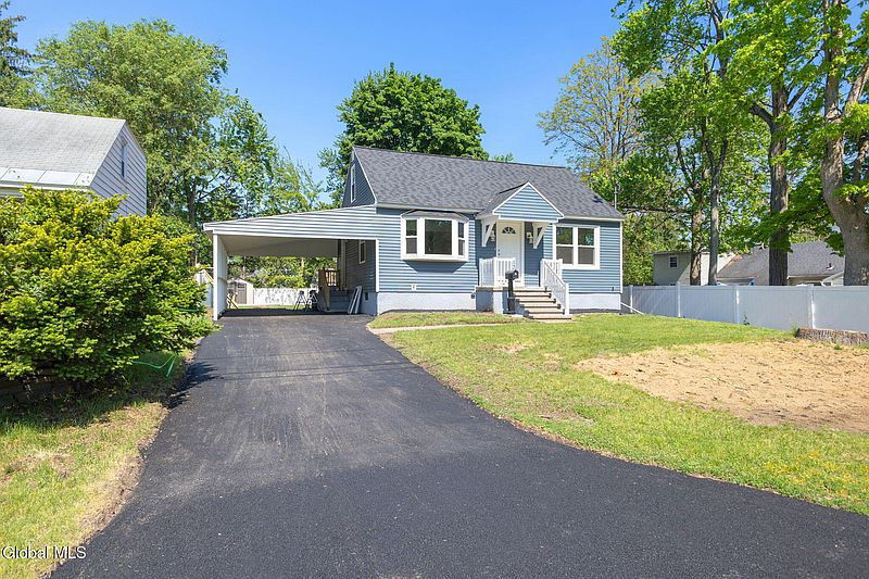 2nd image of 1204 Hemlock Street