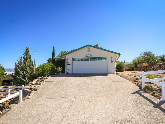 2nd image of 941 E Buena Vista Dr