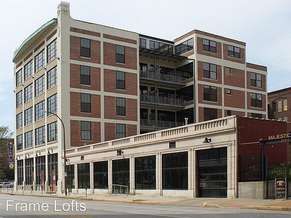 3rd image of 2034 Lucas Ave APT 201