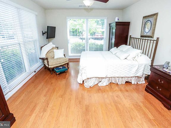 5th image of 2903 Saintsbury Plz APT 106