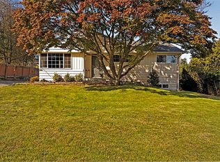 16615 16th Ave SW, Burien, WA 98166