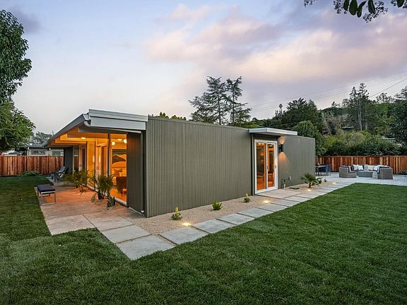 4th image of 776 Montecillo Road