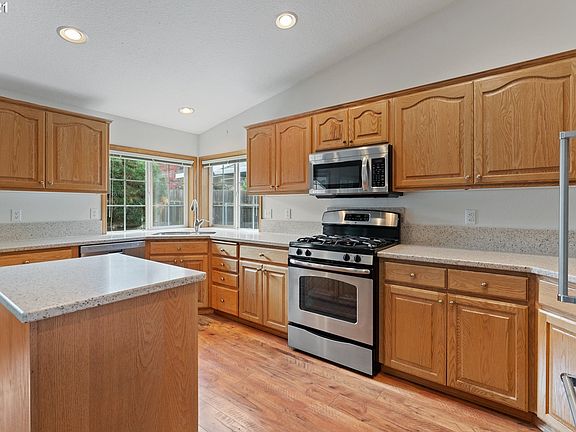 4th image of 3507 NW 114th St