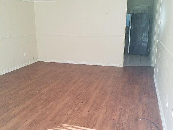 4th image of 1380 Garza Ln
